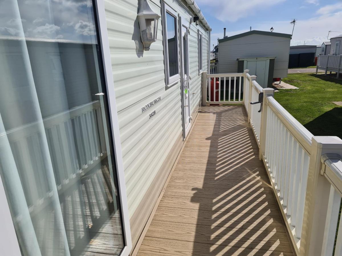 6 Berth Central Heated On The Chase Roxburgh Free Wifi Ingoldmells Bagian luar foto